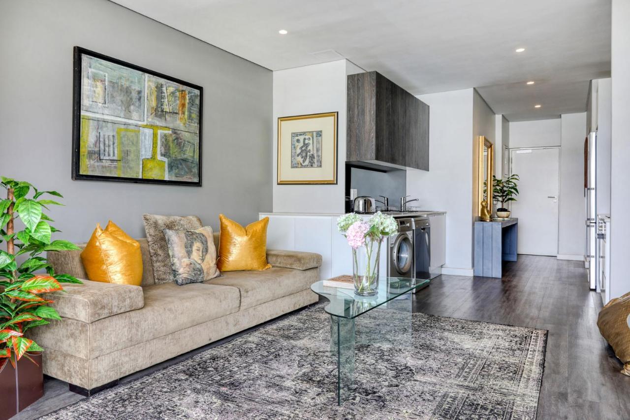 Backup-Powered Classic Luxury Apartment Κέιπ Τάουν Εξωτερικό φωτογραφία