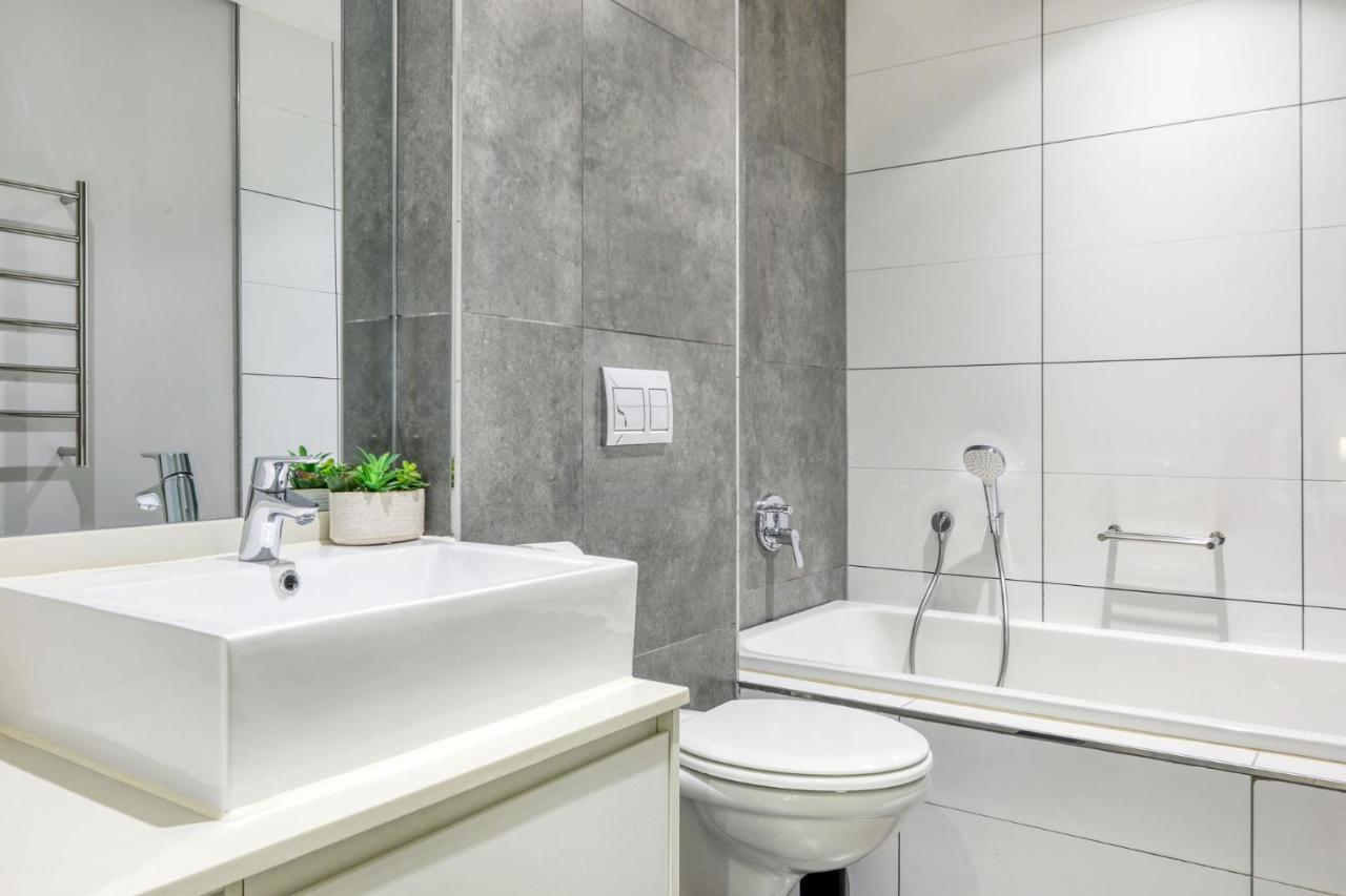Backup-Powered Classic Luxury Apartment Κέιπ Τάουν Εξωτερικό φωτογραφία