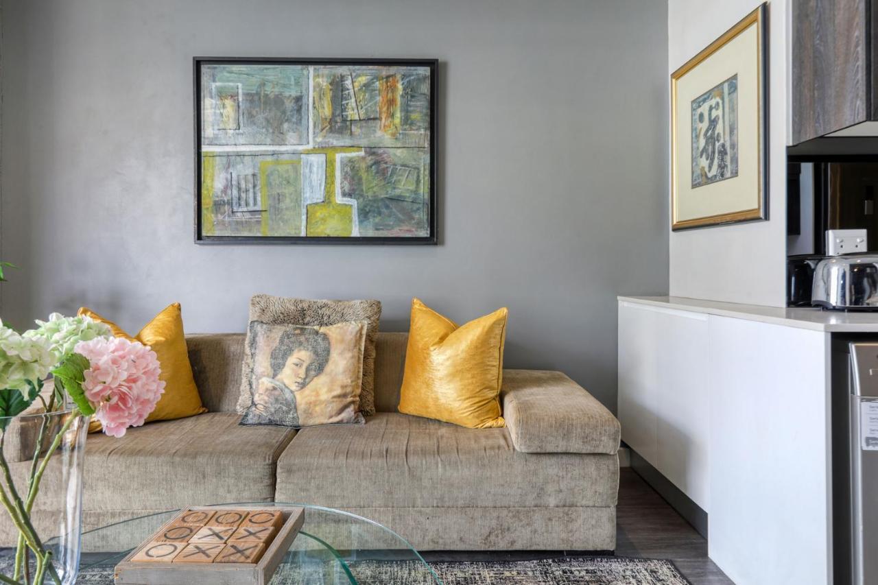 Backup-Powered Classic Luxury Apartment Κέιπ Τάουν Εξωτερικό φωτογραφία